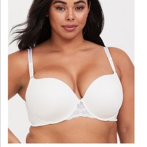 TORRID PUSH UP BACK SMOOTHING BRA